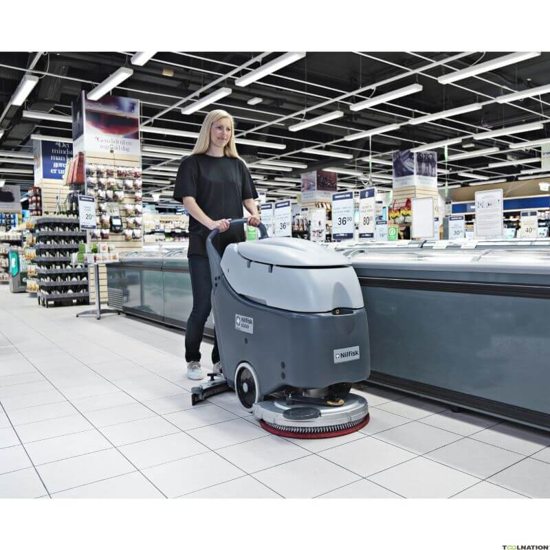 Akumuliatorinė grindų plovimo mašina Nilfisk SC450 53 B - Image 4