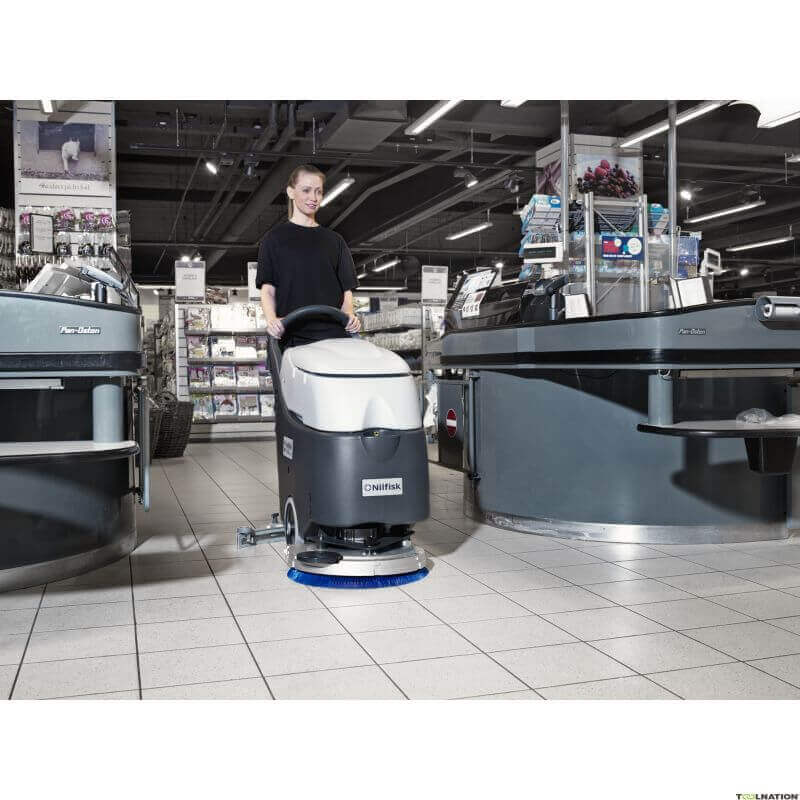 Akumuliatorinė grindų plovimo mašina Nilfisk SC450 53 B - Image 3